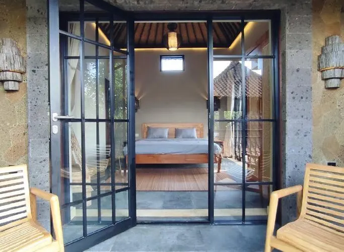 Prama House In Kedewatan *