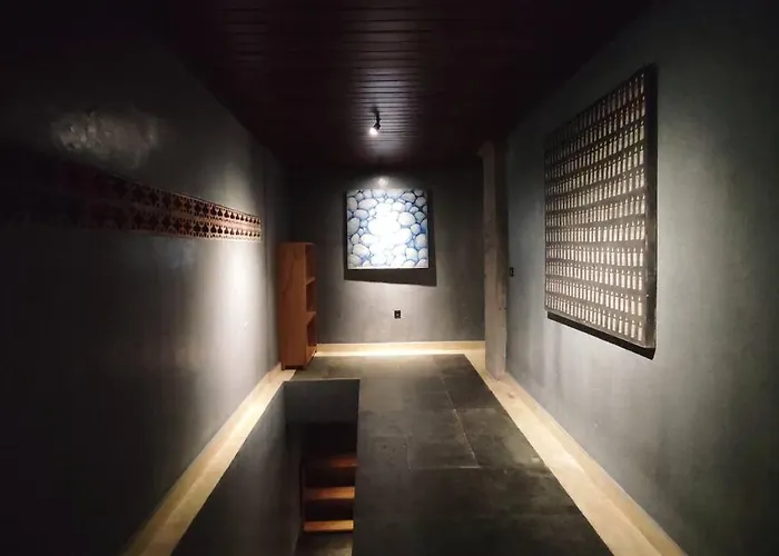 Prama House In Kedewatan Villa