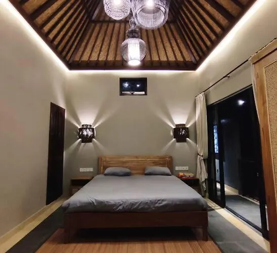 Prama House In Kedewatan *